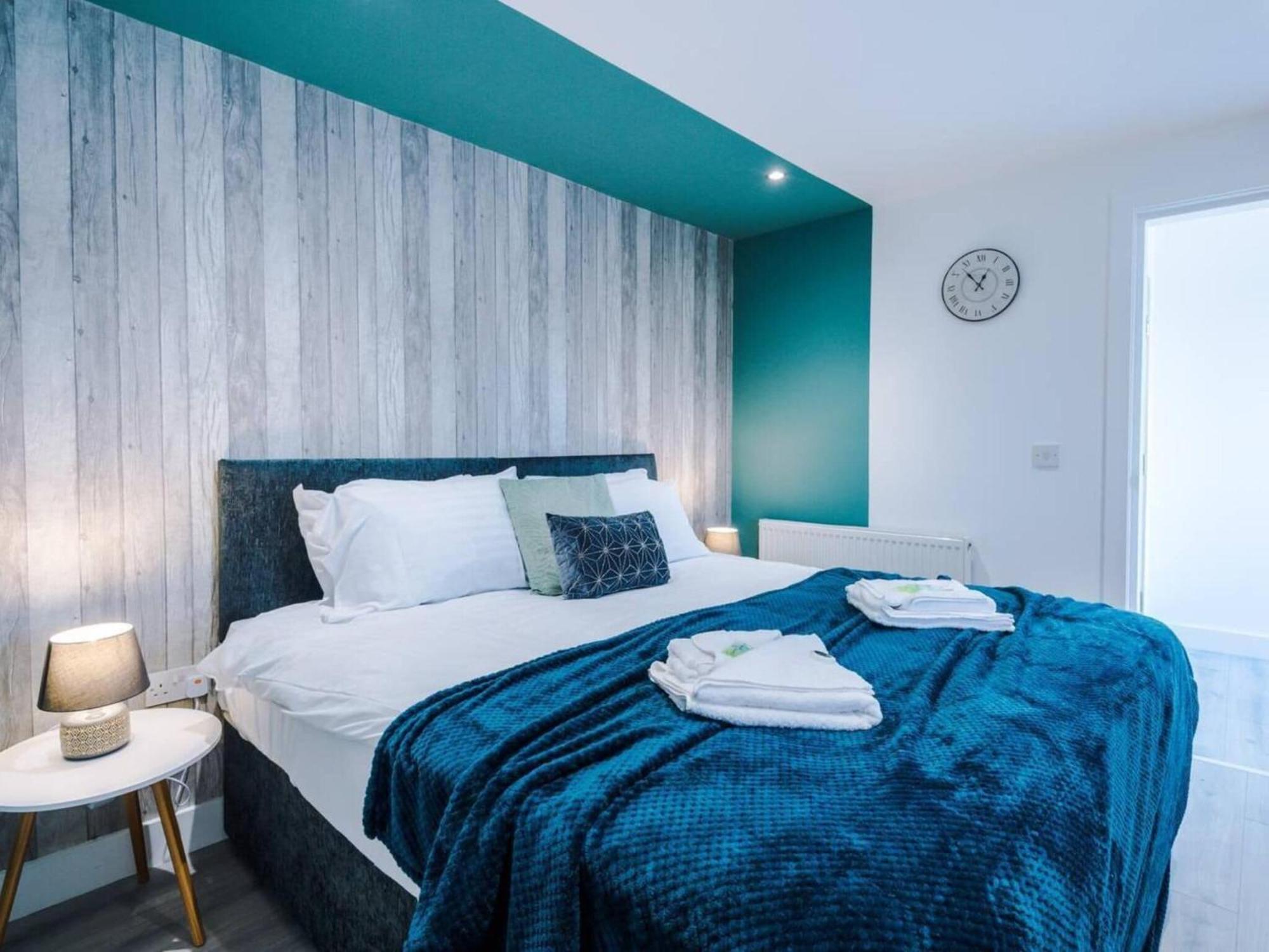 The Ecclesian Deluxe Apartments Near Trafford Centre Eccles Train Station مانشستر المظهر الخارجي الصورة
